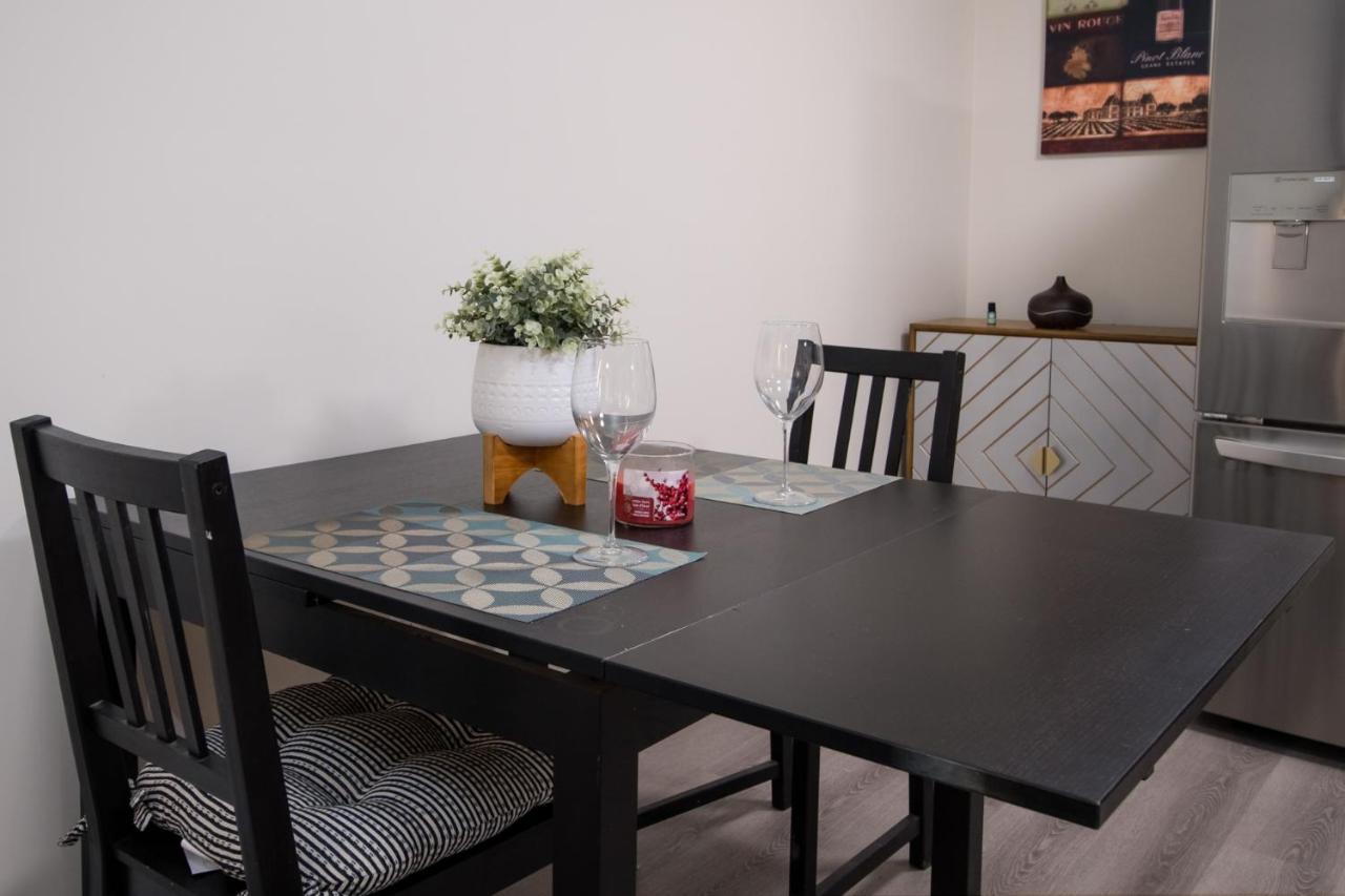 Bright Private Suite Near Departure Bay Beach Nanaimo Exteriör bild