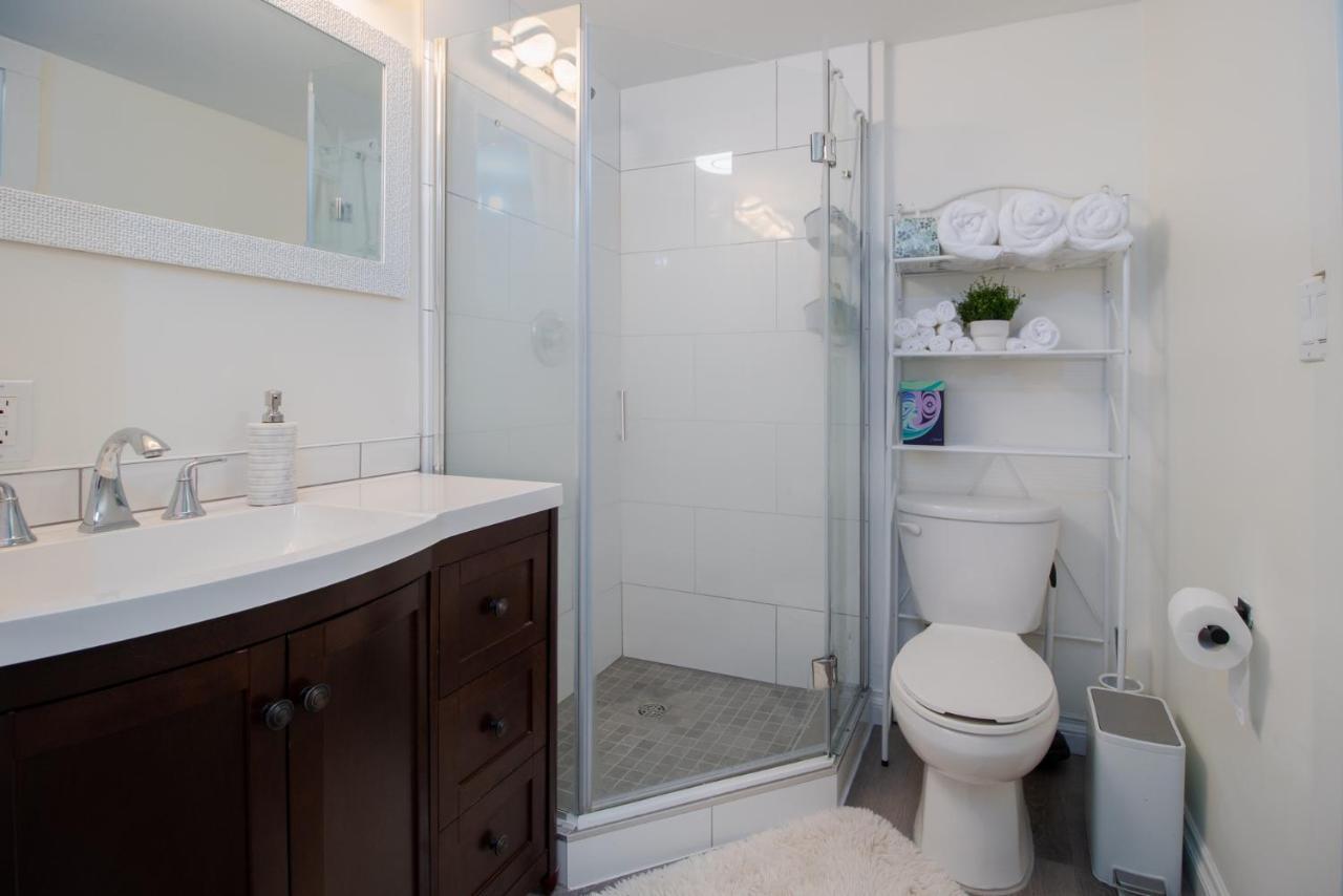 Bright Private Suite Near Departure Bay Beach Nanaimo Exteriör bild